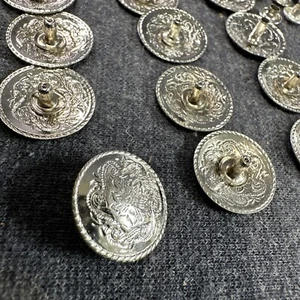 12er Set Western silberfarbene Conchos 3/4" Nietenboden - Bild 1 von 5