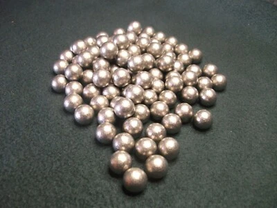100 13.5mm approx round lead balls catapult slingshot ammo - Image 1 of 3
