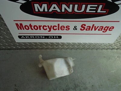 2003 Suzuki Intruder Volusia Vl800 coolant overflow bottle no cap 17911-41F00 — 第 1/3 张图片