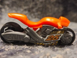 2017 Hot Wheels #136 HW Orange Moto Street Stealth loose - Picture 1 of 5