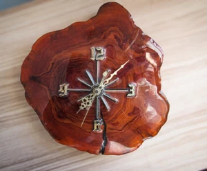 Vintage Mid-Century Laquered Natural Wood Slab Wall Clock Working Condition - Picture 1 of 5