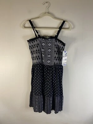 Vestido boho sin mangas negro blanco Almost Famous para mujer talla grande nuevo con etiquetas Foto 1 de 4