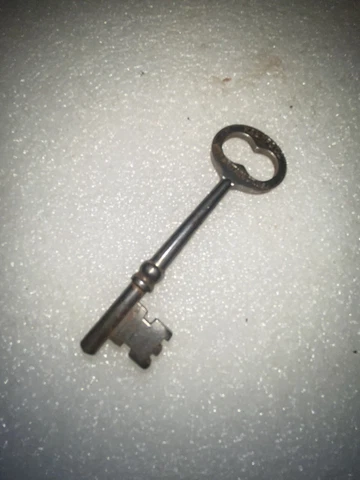 Antique Russell & Erwin  Mortise Lock Skeleton Key #S442 Cover