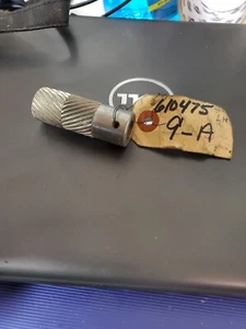 NOS OMC Rasenmäher LH Antriebsradwalze. Teil 610475 - Bild 1 von 3