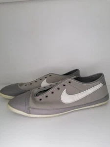 Nike Flash Trainer Grau UK8,5 Sneaker Schuhe - Bild 1 von 11