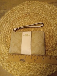 Coach wristlet wallet - Picture 1 of 4