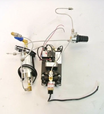 Airotronics Twin Tower Engineering Mini Desiccant Dryer Assembly MDH1-DHE - Image 1 of 4