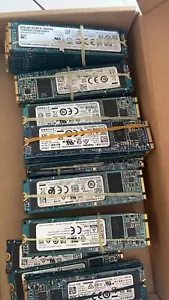Kioxia PM871 - 256GB SATA - M.2 2280 SSD" - Picture 1 of 1