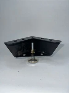 4 POWDER COATED STEEL CORNER BRACKETS w/adjustable LEGS - Used - 1000 lbs cap - Picture 1 of 4