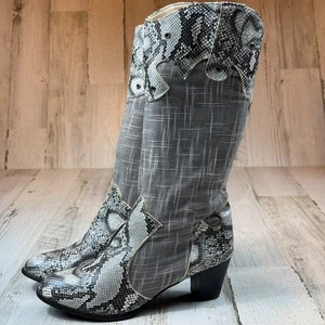 Sucheta Womans Snake Print Mid Height Boots Sz. 9 - Picture 1 of 12