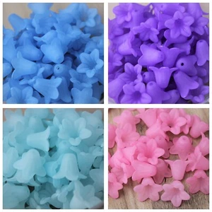 30 Lucite Frosted Acrylic Lily Flower Beads 17mm Bead Caps For Making Jewellery - Picture 1 of 18