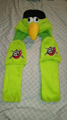 Pittsburgh Pirates Green Hat, Scarf And Mittens In One Cover