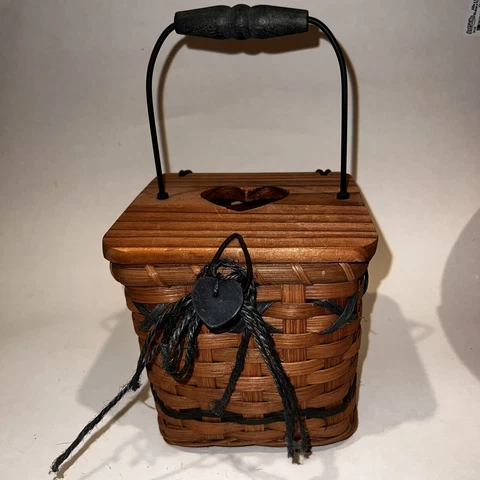 Vintage Tissue Basket with Wooden Lid, Handle & Heart Accents Cover