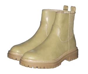 NEW Women's Time and Tru Lug Chelsea Zippered Boots Various Sizes and Colors - Picture 1 of 22
