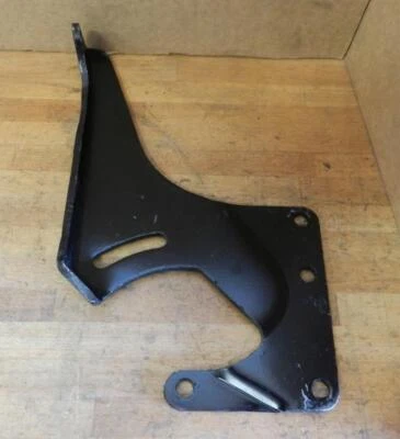 Chevrolet G10-30 1971-72 furgoneta 307 350 V8 usado dirección asistida bomba soporte 3982899 Foto 1 de 3