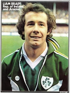 1979 LIAM BRADY Arsenal & Republic of Ireland Football Player SHOOT Poster Print - Picture 1 of 1