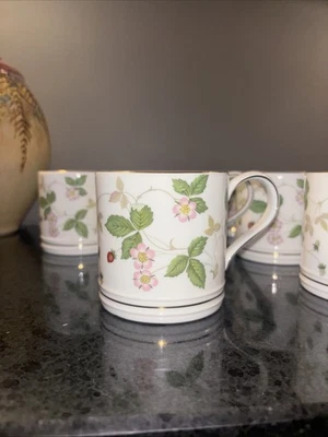 Wedgwood Bone China Coffee Mug "Wild Strawberry" - Made in England