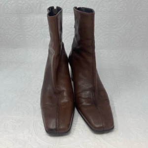 Botas de Colección Stuart Weitzman Cuero Marrón Cremallera Trasera Puntera Cuadrada Tacón Bloque Talla 7 - Imagen 1 de 10