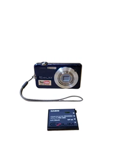 Casio Exilim EX-S10 Digital Camera 10.1MP 3X Zoom W/Battery *Cracked Screen* - Picture 1 of 6