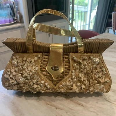 WICKER SEASHELL HANDBAG Styled by Straw World Hialeah Florida Authentic Vintage - Image 1 of 4