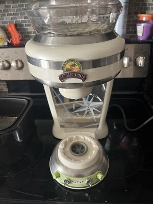 Licuadora de mezcla congelada Jimmy Buffett Margaritaville DM 1000 (sin jarra) Foto 1 de 3