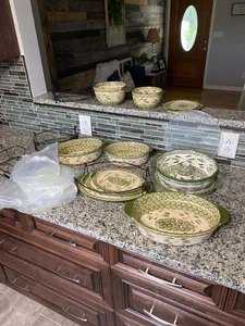 Temptations Tara Presentable Ovenware Old World Green 12 pcs, lids ,Bundt ,racks - Bild 1 von 10