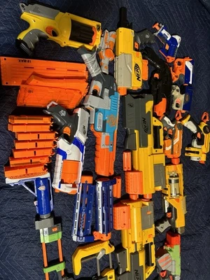 Nerf Gun Lot 14 blasters with Darts and 10 clips - Image 1 of 4