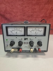 Kikusui PWC 0620 Regulated DC Power Supply - Picture 1 of 6