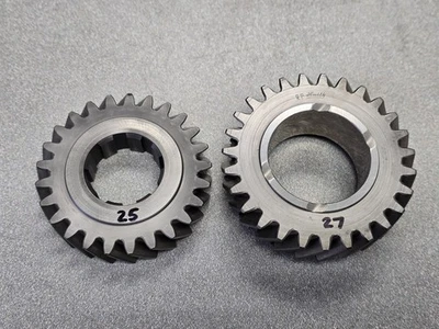 BONITO JUEGO DE ENGRANAJES ORIGINAL PORSCHE 911 915 TRANSMISIÓN 4ª VELOCIDAD "RP" 27:25 #3404 Foto 1 de 4