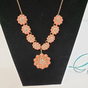 Premier Designs Jewelry Peachy Keen Orange Acrylic Necklace  Removable Pendant - Picture 1 of 5