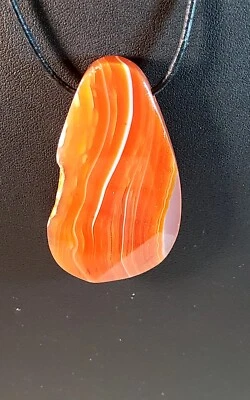 Vtg Large Natural Tibet Agate Jewel Pendant Tibetan Dzi Stone, Silver Clasp 22" - Image 1 of 4