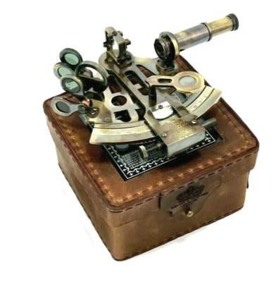 Instrumentos astrolabios náuticos marítimos marinos antiguos de latón de 5" sextante con caja Foto 1 de 4