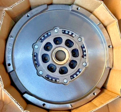 DUAL MASS FLYWHEEL BMW 415055210 21207567829 21207577479 21207637279 7567829 - Image 1 of 4