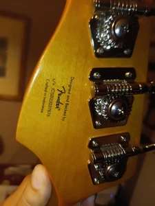 Fender Squier Jazz Bass+Ampli Mark Bass - Foto 1 di 9