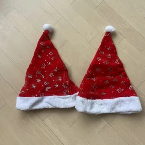 2er Set Nikolaus-Weihnachtsmütze rot/weiß/silber Glitzer Neu ohne Etikett - Bild 1 von 2
