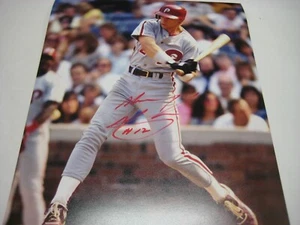 PHILLIES GREAT MICKEY MORANDINI AUTOGRAPHED 8X10 PHOTO COA FREE SHIPPING - Picture 1 of 3