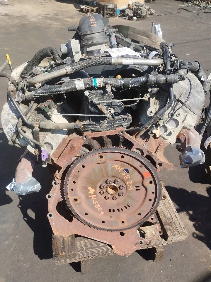 Used Engine Complete Assembly fits: 2008 Ford Expedition 5.4L VIN 5 8th digit 3V - Image 1 of 4