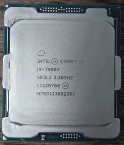 Intel Core i9-7900X 3.3 GHz CPU - Bild 1 von 1