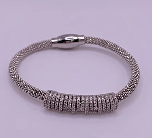Everlast Icon Silver Tone Pave CZ Diamond-Cut Mesh Magnetic Bracelet DSF Jewels - Picture 1 of 15