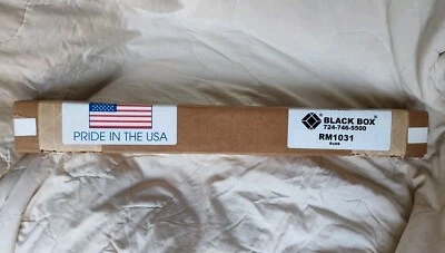 Black Box RM1031 19" IT Rackmount Tool-Less Blanking Panel - 1U, Black - Image 1 of 4