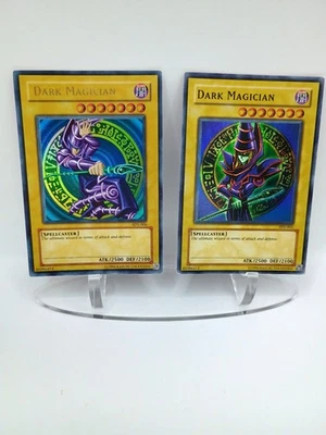2x 1996 YuGiOh Dark Magicians SDY-006 & SYE-001 Holographic Holo Cards - Image 1 of 4