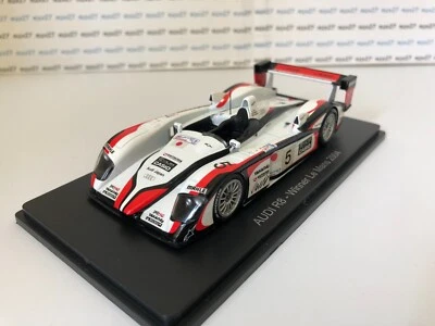 Macchina 24 Ore le Mans 2004 1/43 Audi R8 #5 Kristensen Winner Spark Hachette - Immagine 1 di 4