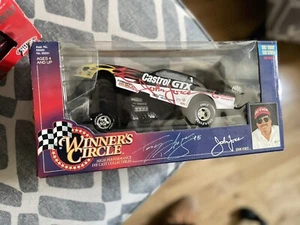 Tony Pedregon Autographed 1/24 John Force Firebird NHRA Funny Car - Picture 1 of 3