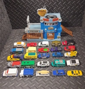 Matchbox Police Station Prison Cell Car 2003 Mattel 10" Toy & 25 Diecast Vehicle - Picture 1 of 24