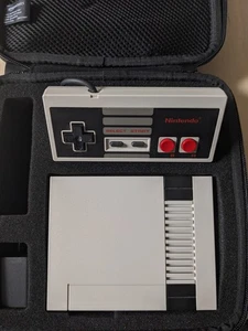 Nintendo NES Classic Mini Console CLV-001 w/ 1 Controllers In Custom Case Unused - Picture 1 of 4