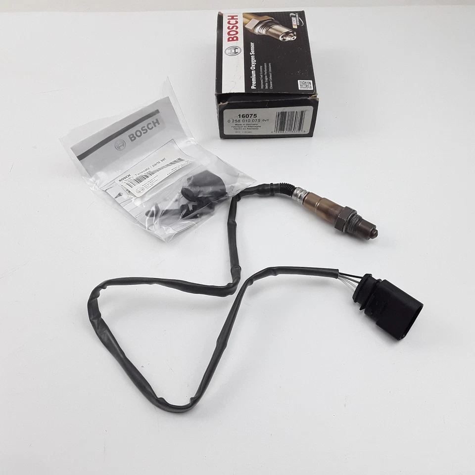 Conjunto de sensores de oxígeno premium Bosch 16075 para Volkswagen Jetta (2004-2005) Foto 1 de 4