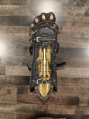 Guantelete del Sindicato de Assassin's Creed y Hoja Oculta de Aguilar Réplica Juegos con disfraces Foto 1 de 4