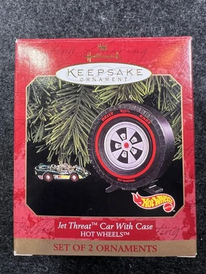 1999 Hallmark Ornament Hot Wheels Jet Threat carro e estojo conjunto de 2 ornamentos vintage - Imagem 1 de 4