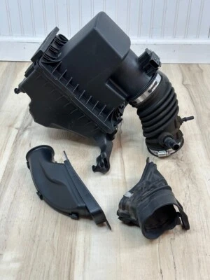 2014-2016 Ford Transit Connect 2.5L OEM AIR CLEANER ASSEMBLY w/AIR FLOW METER - Image 1 of 4