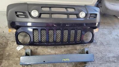 2011-2017 Jeep Patriot Front Bumper Assembly w/Grille, Blue/Textured Black - Изображение 1 из 4